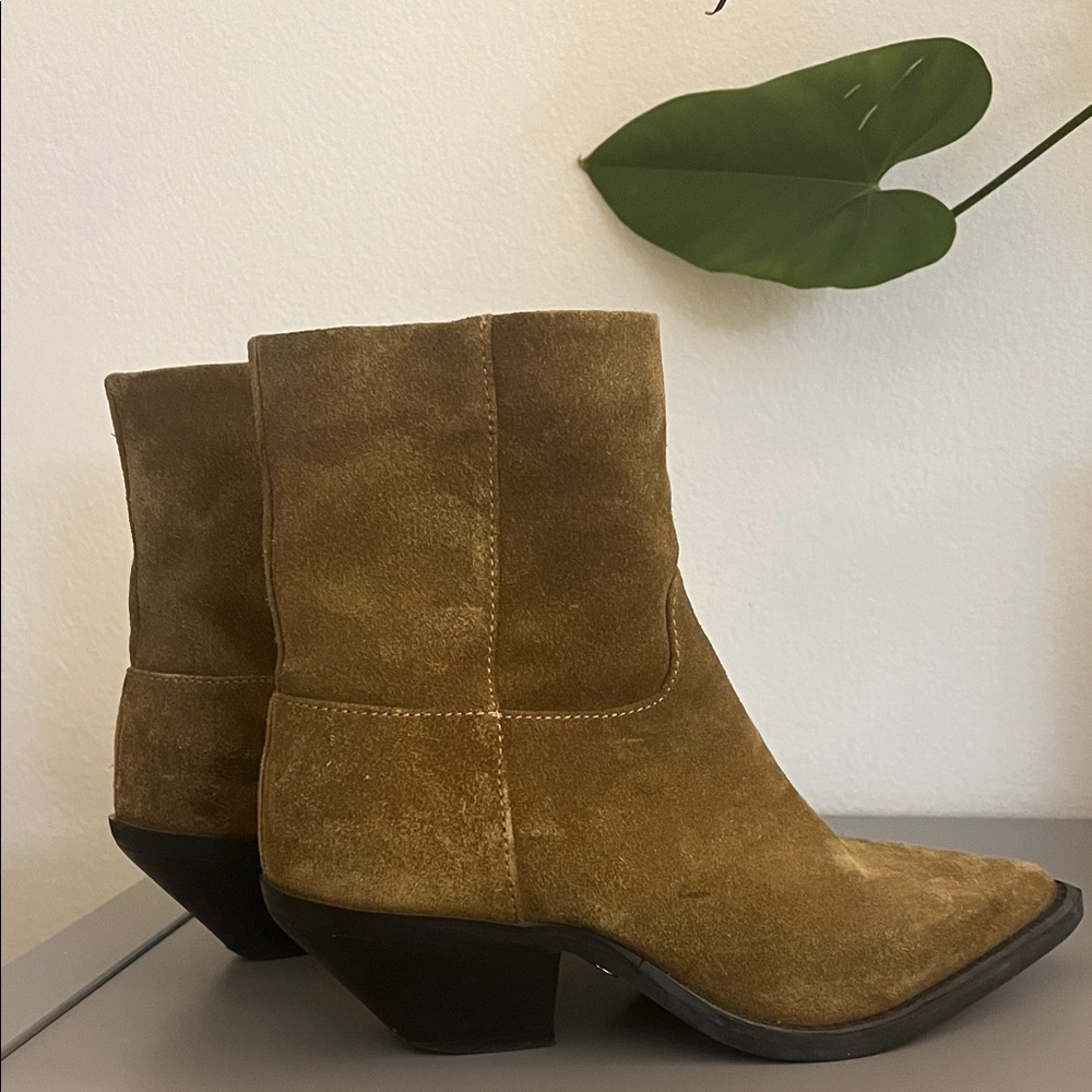 Tan Suede Ankle Booties, size US5/EUR35.